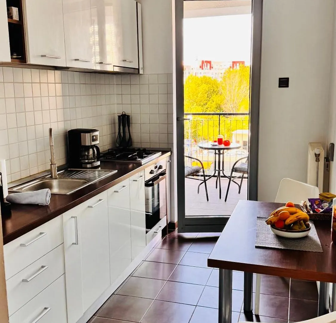 Bright & Cozy City Retreat! Bucareste Apartamento
