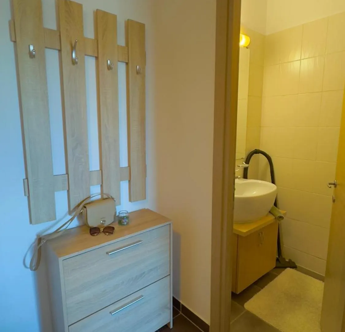 Apartamento Bright & Cozy City Retreat! Bucareste